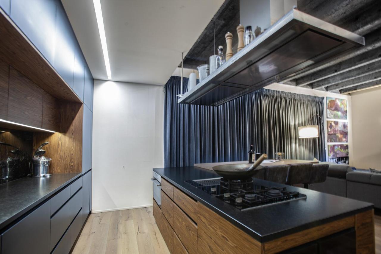 Contemporary Apartment With Fireplace & Terrace Банска бистрица Екстериор снимка